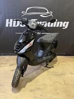 Piaggio Zip SP H2O | Glans Zwart | Zeer Nette Staat | 8802km, Fietsen en Brommers, Scooters | Piaggio, Ophalen, Tweetakt, Maximaal 45 km/u