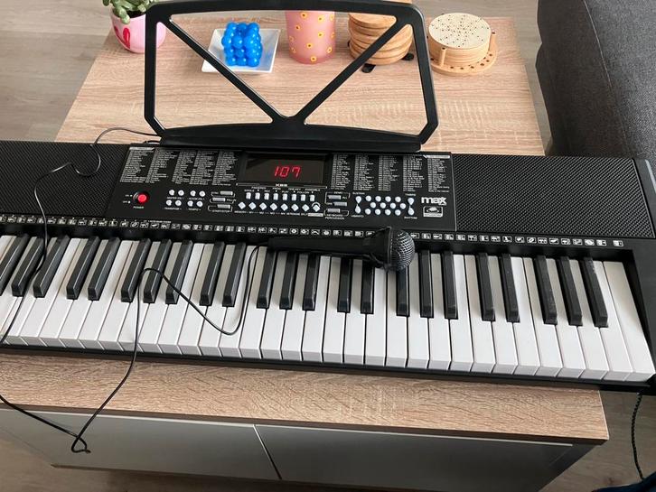 Max KB5 Keyboard, Muziek en Instrumenten, Keyboards, Zo goed als nieuw, 61 toetsen, Overige merken, Ophalen