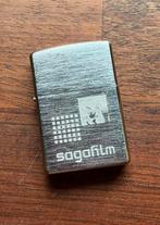 Zippo aansteker - ‘sagafilm’ (uit IJsland), Verzamelen, Rookartikelen, Aanstekers en Luciferdoosjes, Ophalen of Verzenden, Zo goed als nieuw