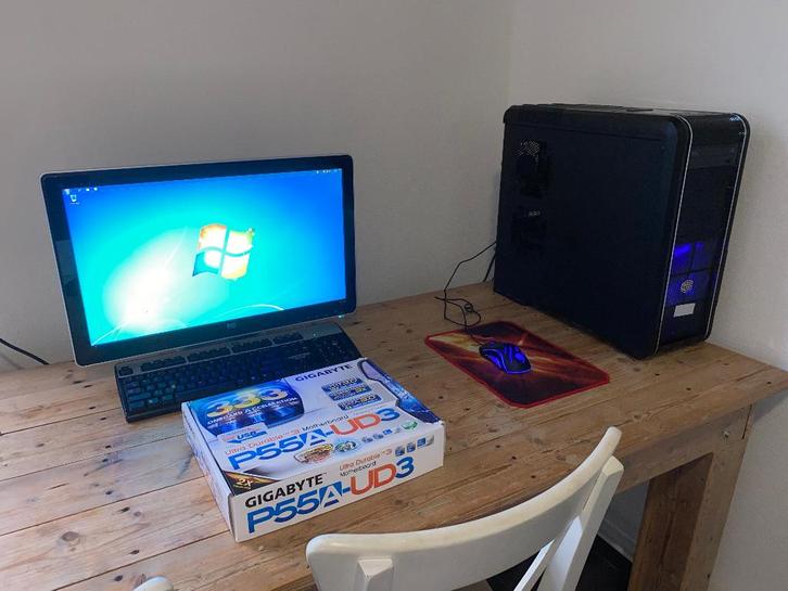 Windows 7 pc met toebehoren, Computers en Software, Desktop Pc's, Gebruikt, HDD, SSD, 4 GB, Met videokaart, Met monitor, Gaming