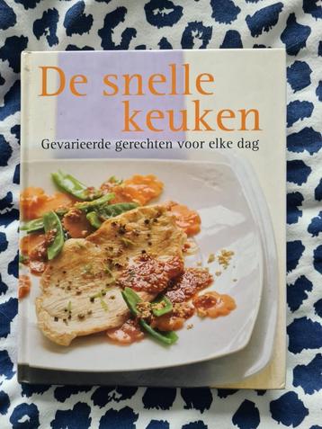 De snelle keuken beschikbaar voor biedingen