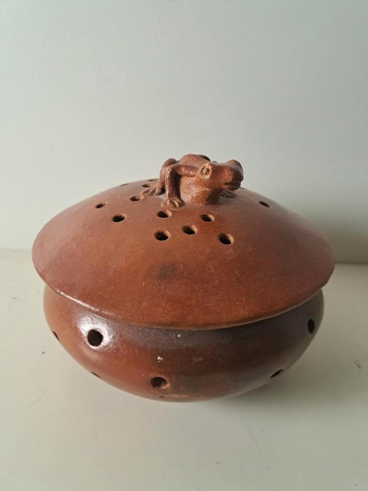 Sasak Aardewerk Schaal uit Indonesië, Antiek en Kunst, Antiek | Keramiek en Aardewerk, Ophalen of Verzenden