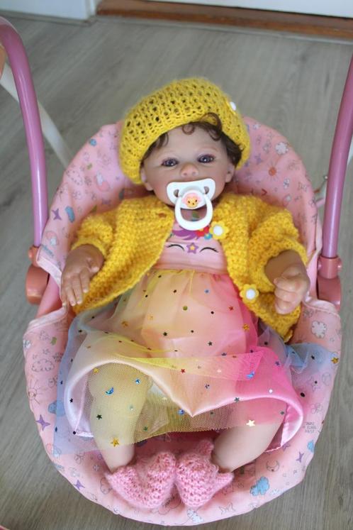 schattige reborn levensechte poppen haartjes/kaal,en jongen, Kinderen en Baby's, Speelgoed | Poppen, Zo goed als nieuw, Babypop