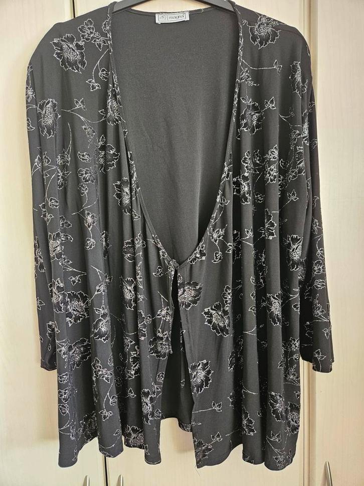 Magna Zwart Zilver Cardigan Maat 52/54, Kleding | Dames, Truien en Vesten, Zo goed als nieuw, Maat 46/48 (XL) of groter, Zwart