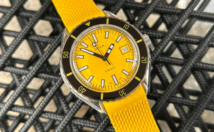 Doxa SUB 200 - Rubber & Staal, Sieraden, Tassen en Uiterlijk, Horloges | Heren, Gebruikt, Polshorloge, Overige merken, Staal, Ophalen of Verzenden