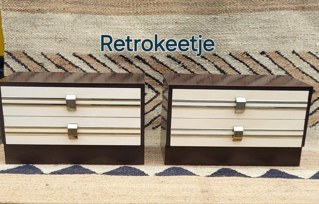 Mid century/Jaren 70/Nachtkastje/Kastje, Ophalen