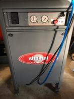 Compressor  SHAMAL met luchttank, Doe-het-zelf en Verbouw, Gebruikt, Ophalen, Geluidgedempt