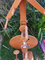 Louët spinnewiel met wolhaspel en 3 klossen, Hobby en Vrije tijd, Spinnewielen en Spinnen, Ophalen, Gebruikt, Spinnewiel