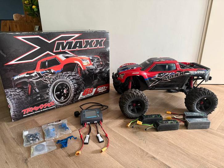 Traxxas Xmaxx 8S met Accu's, Lader & Accessoires, Hobby en Vrije tijd, Modelbouw | Radiografisch | Auto's, Zo goed als nieuw, Auto offroad