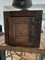 Antiek broodkastje, Ophalen