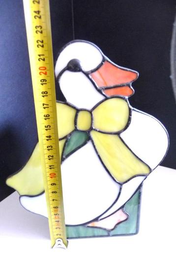 SNOEPJES OF BLOEMEN POT V GLAS IN LOOD EEND MET STRIK beschikbaar voor biedingen