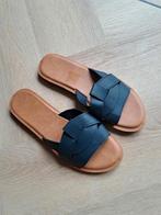 SLIPPERS NIEUW MAAT 37 KLEUR BLAUW, Ophalen of Verzenden, Nieuw, Blauw