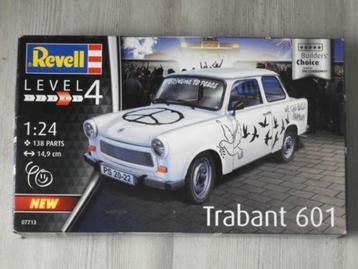 Revell Trabant 601 Builders Choice beschikbaar voor biedingen