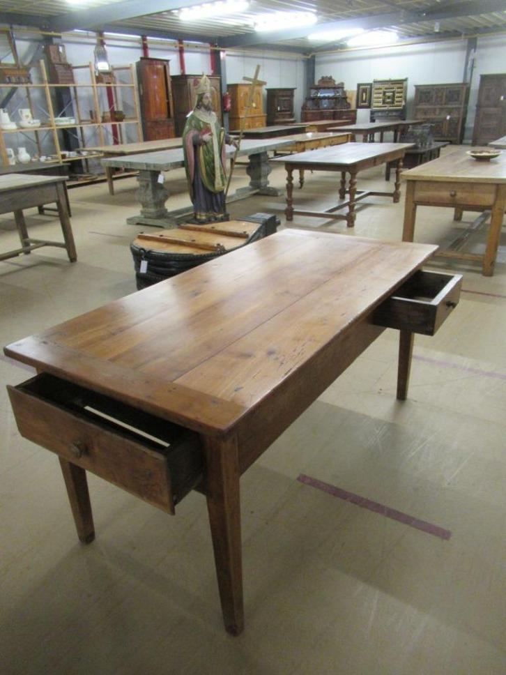 Oer 11561 ANTIEKE kersenhouten tafel met mooie patina, Antiek en Kunst, Antiek | Meubels | Tafels, Ophalen