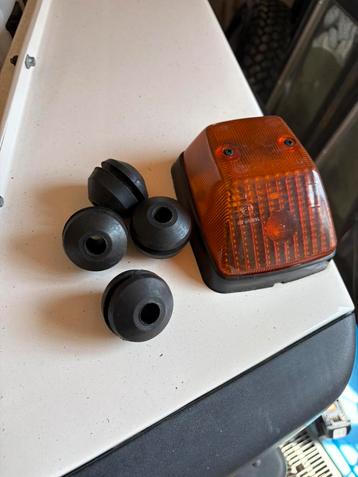 Mercedes w460 w461 rubbers tussenbak VG80 beschikbaar voor biedingen