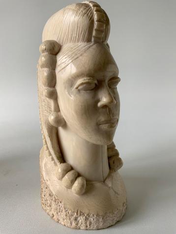 Koopje - Antiek Beeld beschikbaar voor biedingen