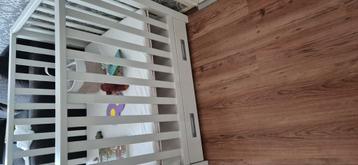 Nette stevige TWF babybox incl matras beschikbaar voor biedingen