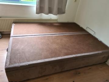 Bed 160x200