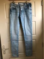 Nieuwe jeans van Pepe Jeans Pixie WF22 maat 28/32, Kleding | Dames, Blauw, Nieuw, Ophalen of Verzenden, W28 - W29 (confectie 36)