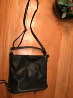 Zwarte Handtas schoudertas verstelbaar tot crossbody, Handtas, Ophalen of Verzenden, Zo goed als nieuw
