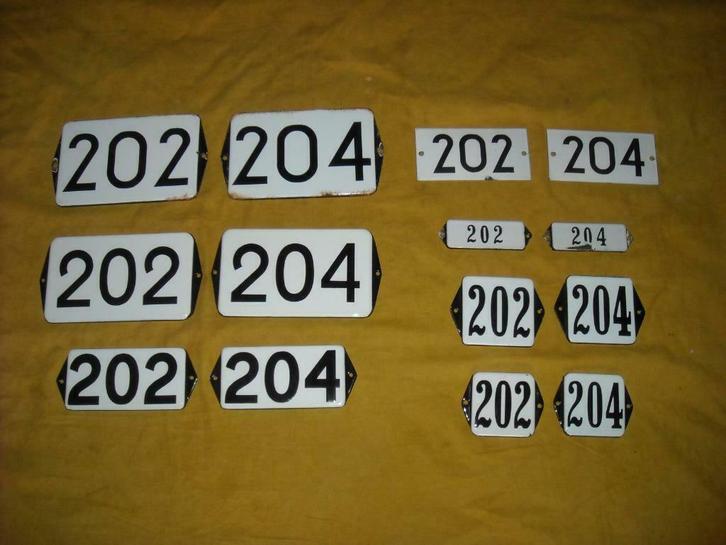 oud emaille huisnummer 202 en 204 ook 203 205 206 207 208 12, Antiek en Kunst, Antiek | Emaille, Ophalen of Verzenden