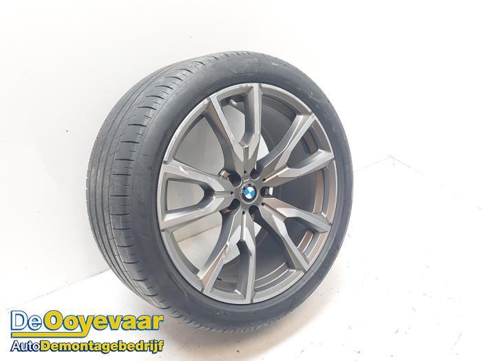 Velg + Band van een BMW X7, Auto-onderdelen, Banden en Velgen, Personenwagen, Gebruikt, 3 maanden garantie, Ophalen of Verzenden