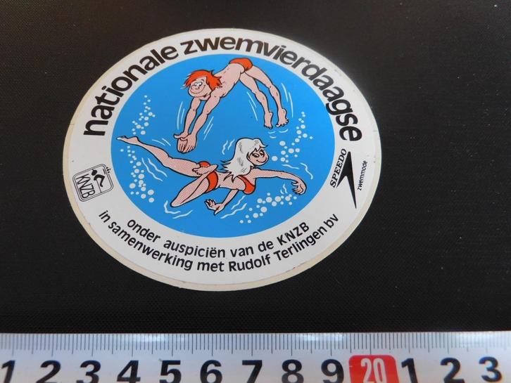 sticker KNZB Nationale Zwemvierdaagse speedo strip, Hobby en Vrije tijd, Stickers en Plaatjes, Zo goed als nieuw, Sticker, Ophalen
