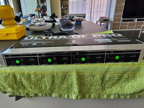 DI box 4-channel, Muziek en Instrumenten, Effecten, Zo goed als nieuw, Ophalen