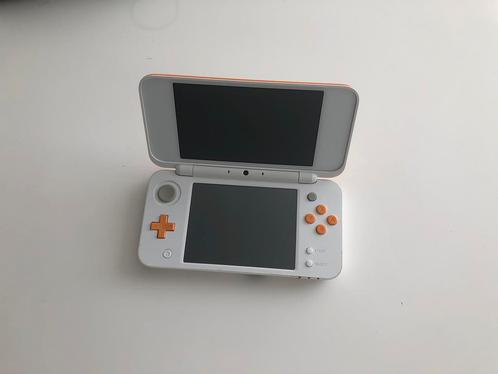 New nintendo 2DS XL, Spelcomputers en Games, Spelcomputers | Nintendo DS, Zo goed als nieuw, Dsi, Ophalen of Verzenden