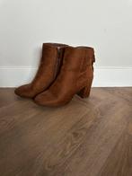 Cognac Enkellaarsjes - Maat 38, Kleding | Dames, Ophalen of Verzenden, Zo goed als nieuw, Bruin, Lage of Enkellaarzen
