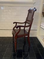 Antieke (eind 1800) houten kappersstoel, Ophalen