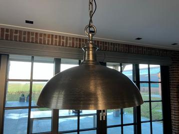 Industriële Hanglampen beschikbaar voor biedingen