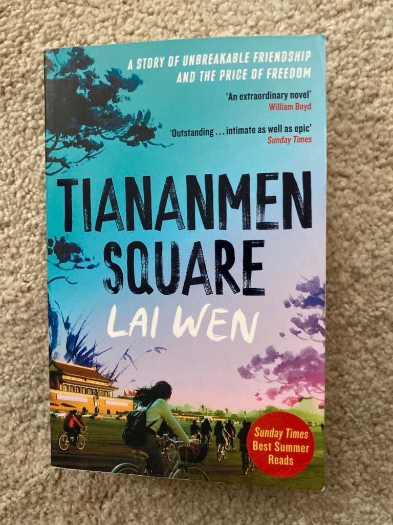 Tiananmen Square - Lai Wen, Ophalen of Verzenden, Zo goed als nieuw, Europa overig