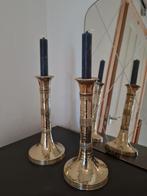 Vintage verguld gehamerde 2 kandelaren Art Deco messing goud, Antiek en Kunst, Antiek | Kandelaars, Ophalen of Verzenden, Koper of Brons