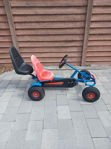 Mammoet skelter duo beschikbaar voor biedingen