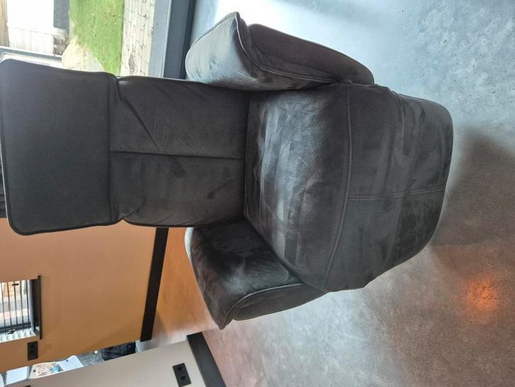 Relaxfauteuil odyssey Goossens microleer antraciet, Huis en Inrichting, Fauteuils, Zo goed als nieuw, Leer, 50 tot 75 cm, 75 tot 100 cm