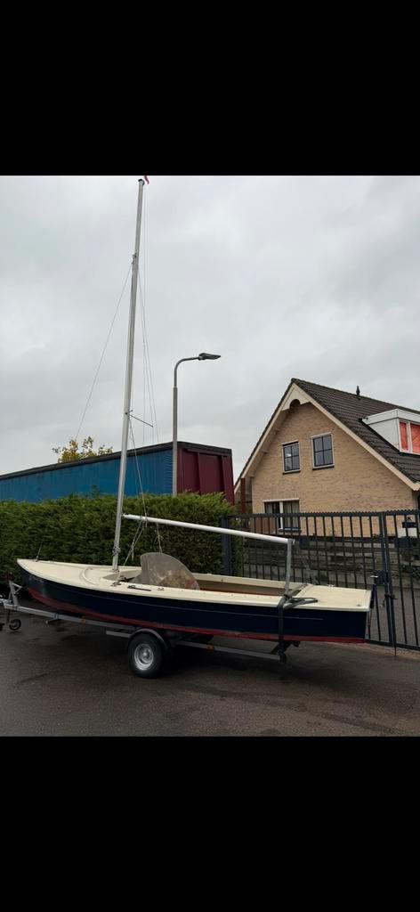 Volksboot zeilen, Boot 6 m. aanhanger, 2gieken en 2 roer, Watersport en Boten, Zeilen en Zeiltoebehoren, Gebruikt, 15 tot 30 m²