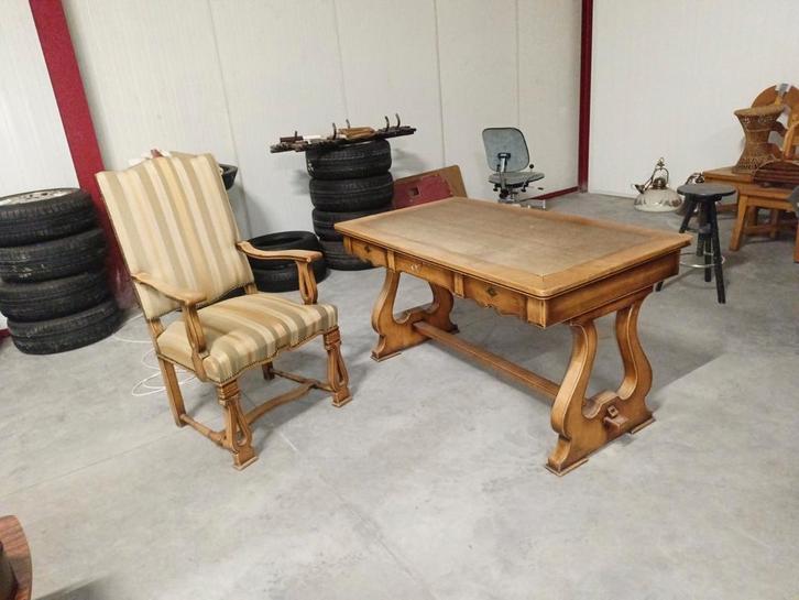 Mooi bureau met bijbehorende originele stoel, Huis en Inrichting, Bureaus, Gebruikt, Ophalen of Verzenden