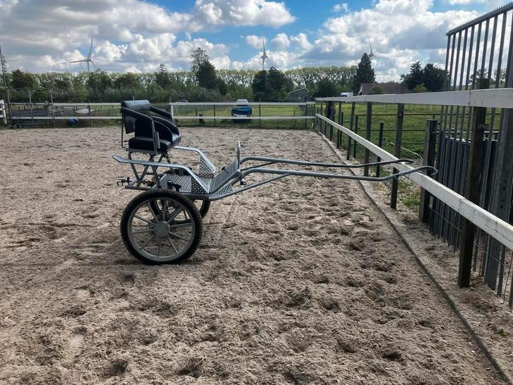 Sulky paarden, Dieren en Toebehoren, Rijtuigen en Koetsen, Zo goed als nieuw, Sulky, Paard