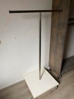 Professioneel kledingrek uit winkel, Kleding | Dames, Kledingrekken, Ophalen, Gebruikt