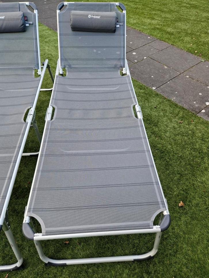 TE KOOP: 2x Outwell XL Ligbed - Zo goed als nieuw!, Tuin en Terras, Ligbedden, Zo goed als nieuw, Aluminium, Inklapbaar, Verstelbaar