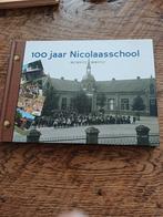 Oss   100 jaar Nicolaasschool, Ophalen of Verzenden, Zo goed als nieuw
