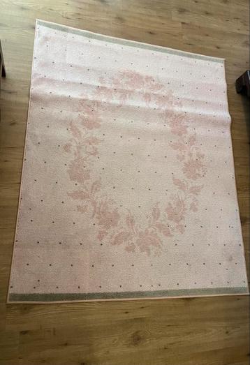 Lichtroze kinderkamer vloerkleed 133x160 beschikbaar voor biedingen
