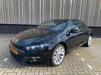 Volkswagen Scirocco 1.4 TSI Highline/Panoramadak/Xenon/Navi, Voorwielaandrijving, 4 cilinders, 4 stoelen, Zwart