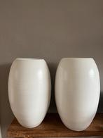 Grote stenen potten, Tuin en Terras, Bloempotten, Ophalen, Steen, Rond, Zo goed als nieuw