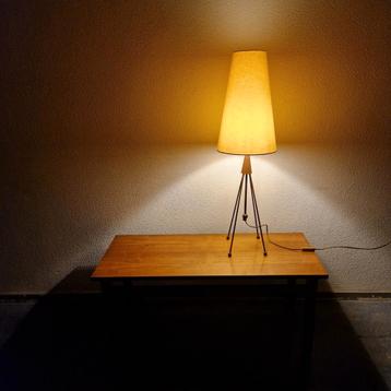 jaren 70 stijl lamp kokerlamp vintage jaren 90 lamp beschikbaar voor biedingen