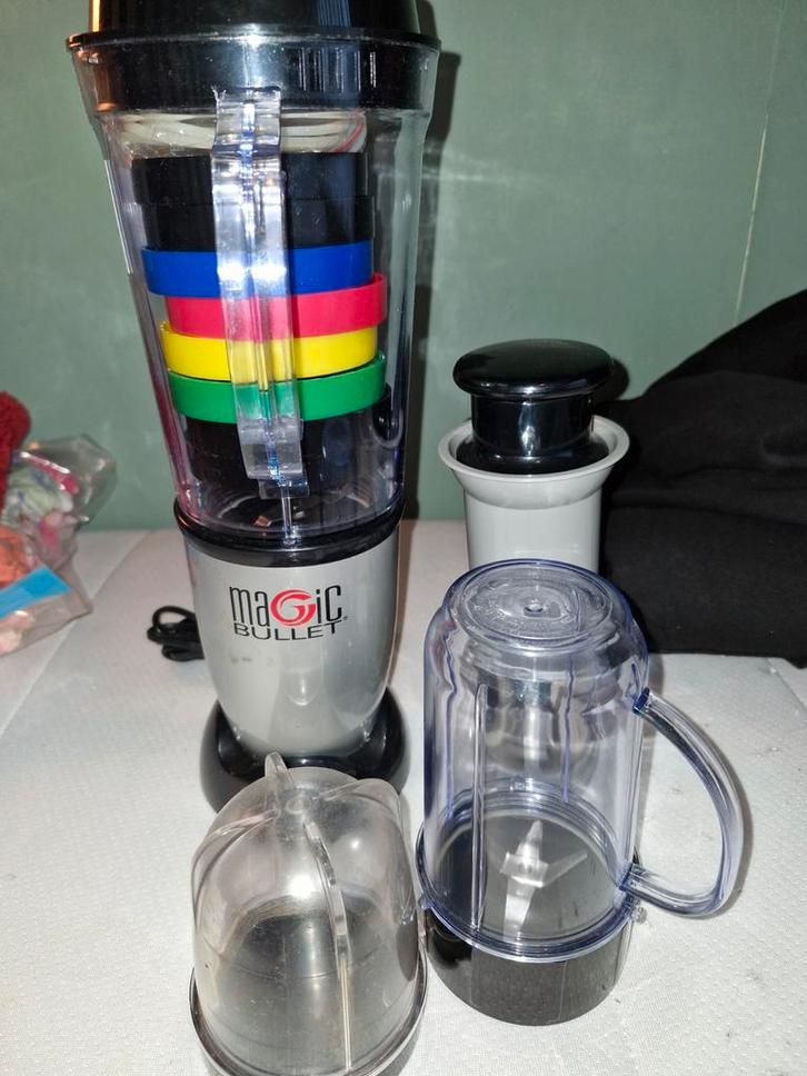 Magic Bullet Blender en Juicemaker, Witgoed en Apparatuur, Keukenmixers, Gebruikt, 3 snelheden of meer, Ophalen of Verzenden