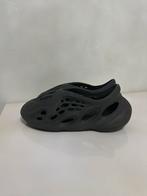 Yeezy Foam Runner Onyx - Maat 44.5, Kleding | Heren, Schoenen, Slippers, Zwart, Ophalen of Verzenden, Zo goed als nieuw