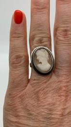 K659 Prachtige zilveren ring camee maat 18, Sieraden, Tassen en Uiterlijk, Antieke sieraden, Ophalen of Verzenden, Zilver, Ring