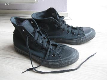 ALL STARS CONVERSE zwart hoog maat 39 als nieuw beschikbaar voor biedingen